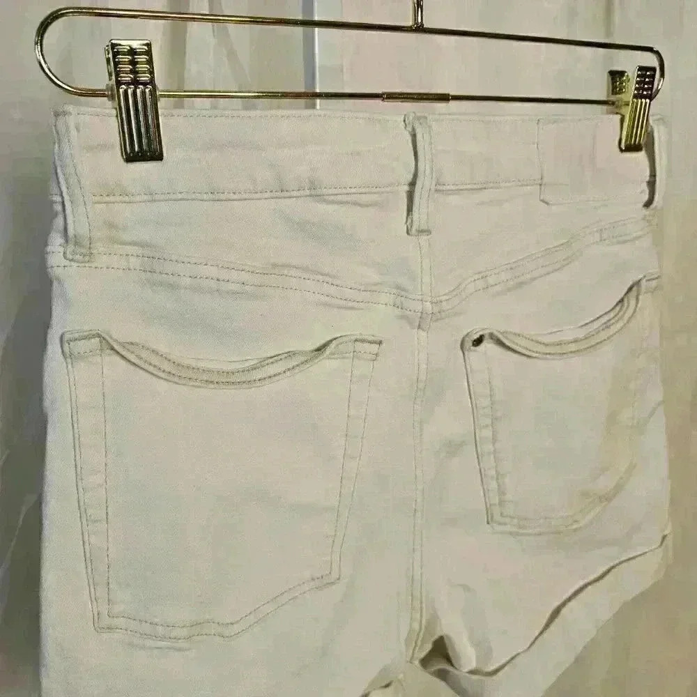 &Denim White Mom Shorts - Size 6 - Picture 5 of 5